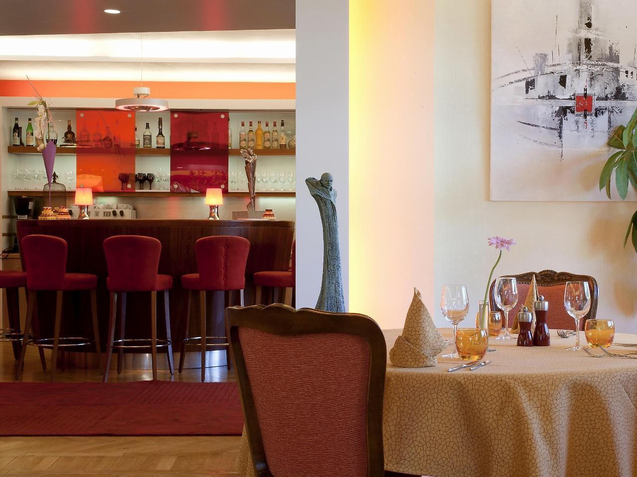Hotel Restaurant Logis La Palette Wettolsheim Экстерьер фото