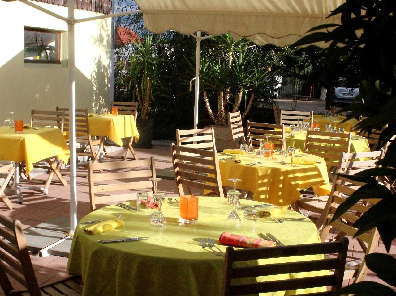 Hotel Restaurant Logis La Palette Wettolsheim Экстерьер фото