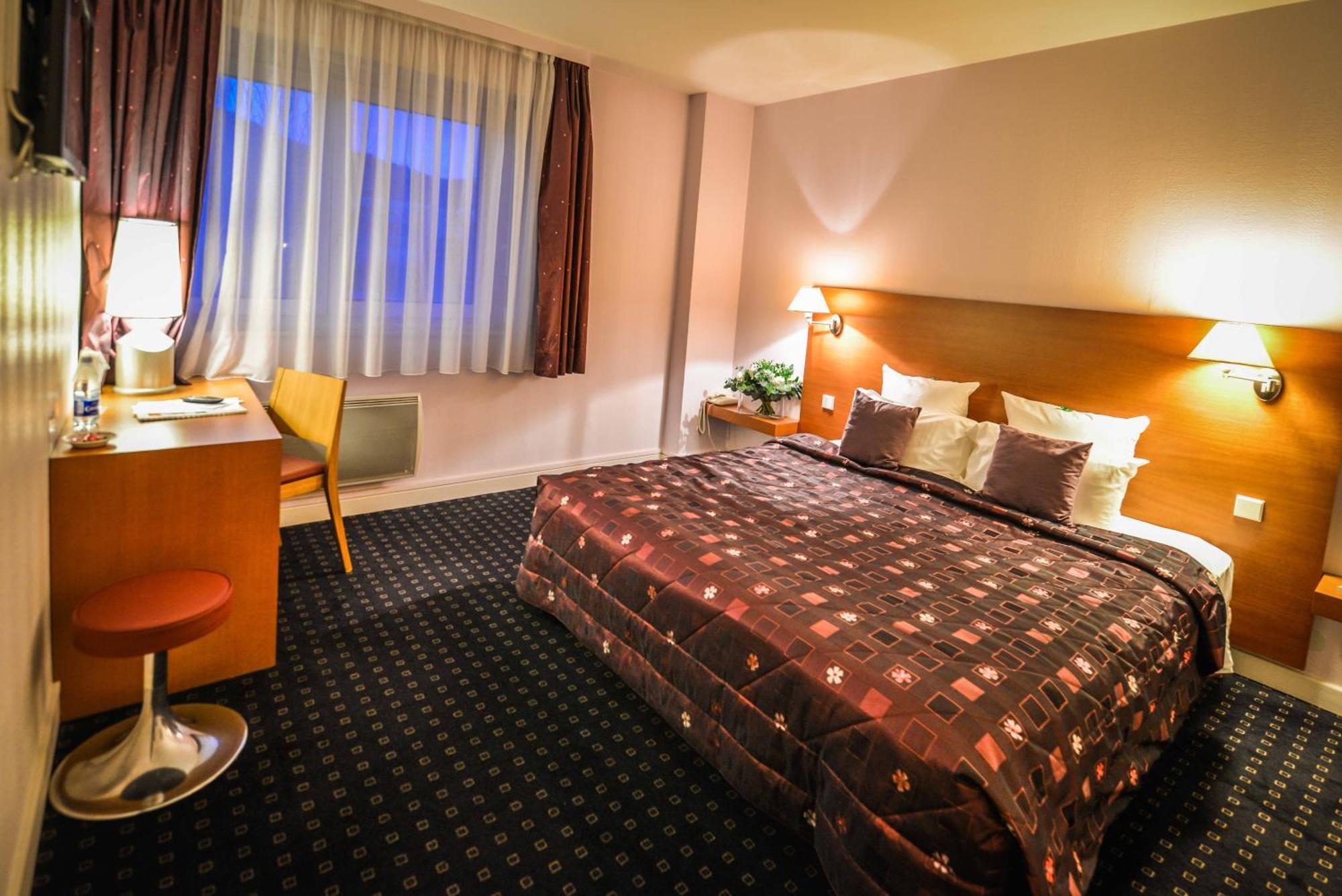 Hotel Restaurant Logis La Palette Wettolsheim Экстерьер фото