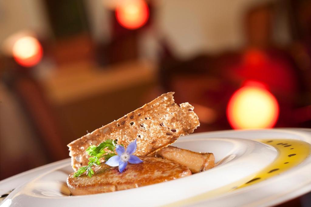 Hotel Restaurant Logis La Palette Wettolsheim Экстерьер фото